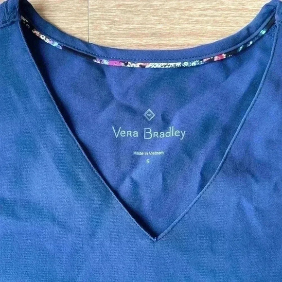 Vera Bradley Medical Scrub Top.  Women’s size small.  Navy blue. Good condition. - Picture 2 of 6